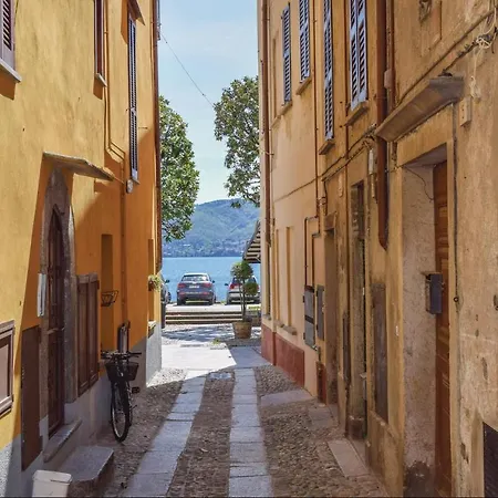 דירה Foca Oleggio Castello